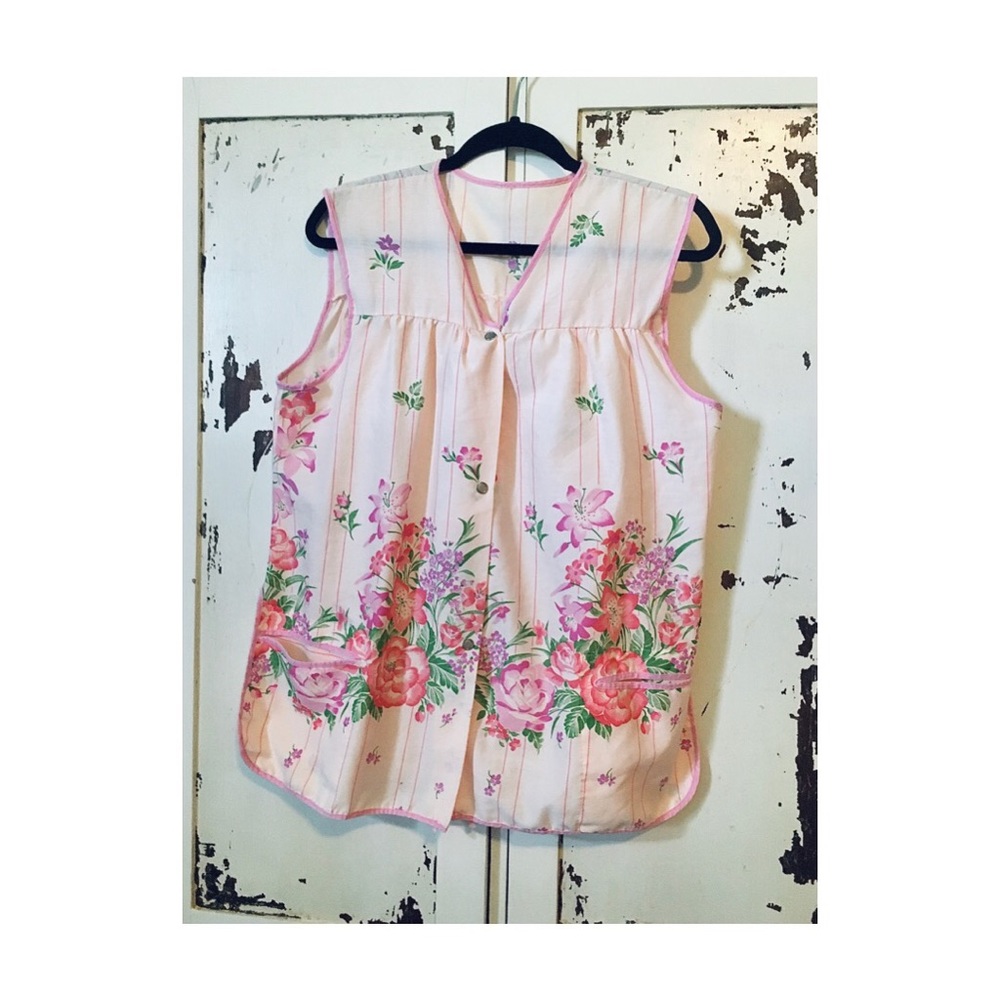 🌿 Vintage Floral Paint Smock